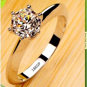 ❤️ABSOLUTELY STUNNING RING VERIFIED MADE W/ 18k WHITE GOLD AND AAA+ ZIRCONIAS❤️